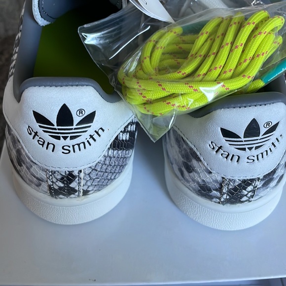 New snakeskin adidas Stan Smith - Picture 3 of 5